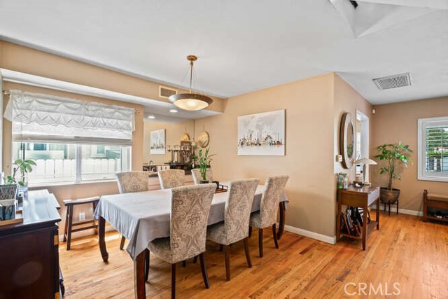 732 Cordova Avenue, Glendale CA: https://media.crmls.org/medias/bd848bab-80c2-49e2-a4f1-d99444463e46.jpg