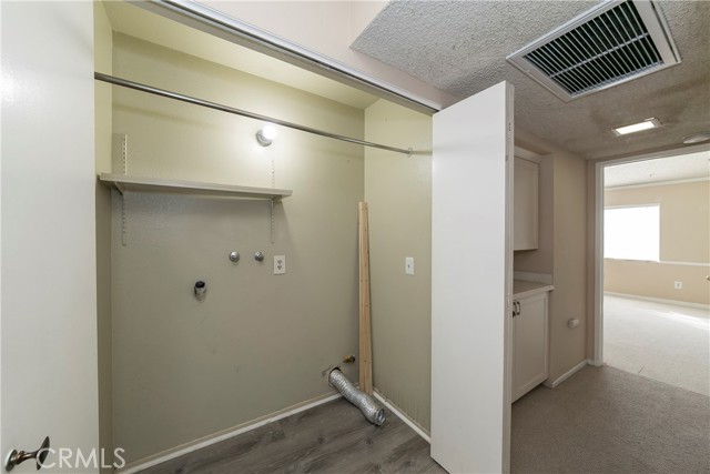 Detail Gallery Image 15 of 33 For 24121 High Knob #C,  Diamond Bar,  CA 91765 - 2 Beds | 2/1 Baths