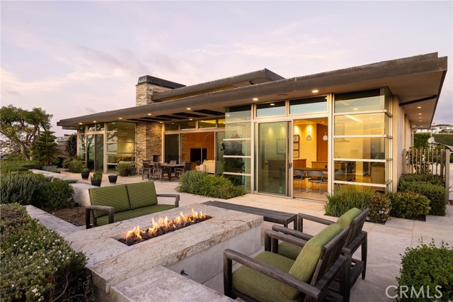 Detail Gallery Image 14 of 42 For 9 Jade, Corona Del Mar,  CA 92625 - 5 Beds | 4/1 Baths