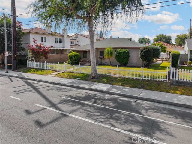 2100 W Valencia Drive, Fullerton CA: https://media.crmls.org/medias/bd88392c-b23b-4d9c-88b4-b417a62eb293.jpg
