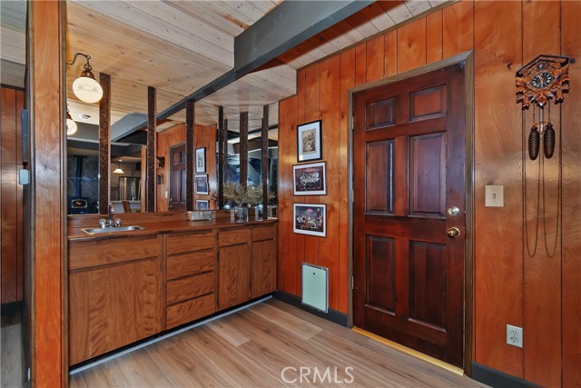 610 Cienega Rd., Big Bear Lake CA: https://media.crmls.org/medias/bd884c3b-fe99-4d72-9149-e419e9f381a3.jpg