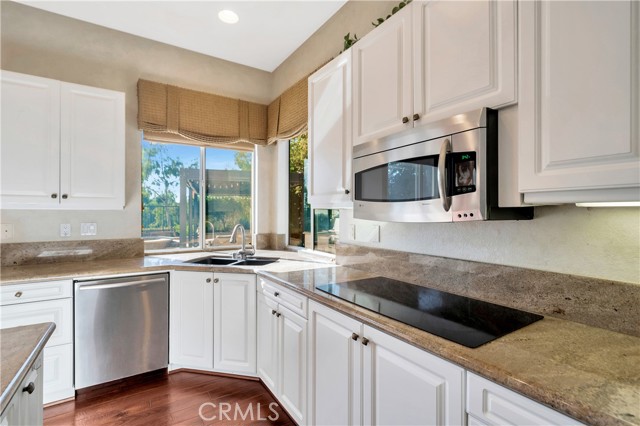 Detail Gallery Image 14 of 73 For 25652 Pacific Crest Dr, Mission Viejo,  CA 92692 - 4 Beds | 2/1 Baths