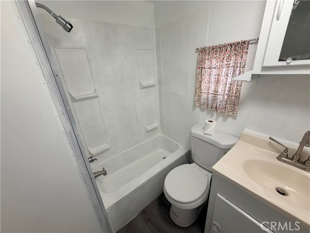 Detail Gallery Image 9 of 16 For 12265 Woodruff Ave #39,  Downey,  CA 90241 - 2 Beds | 1 Baths