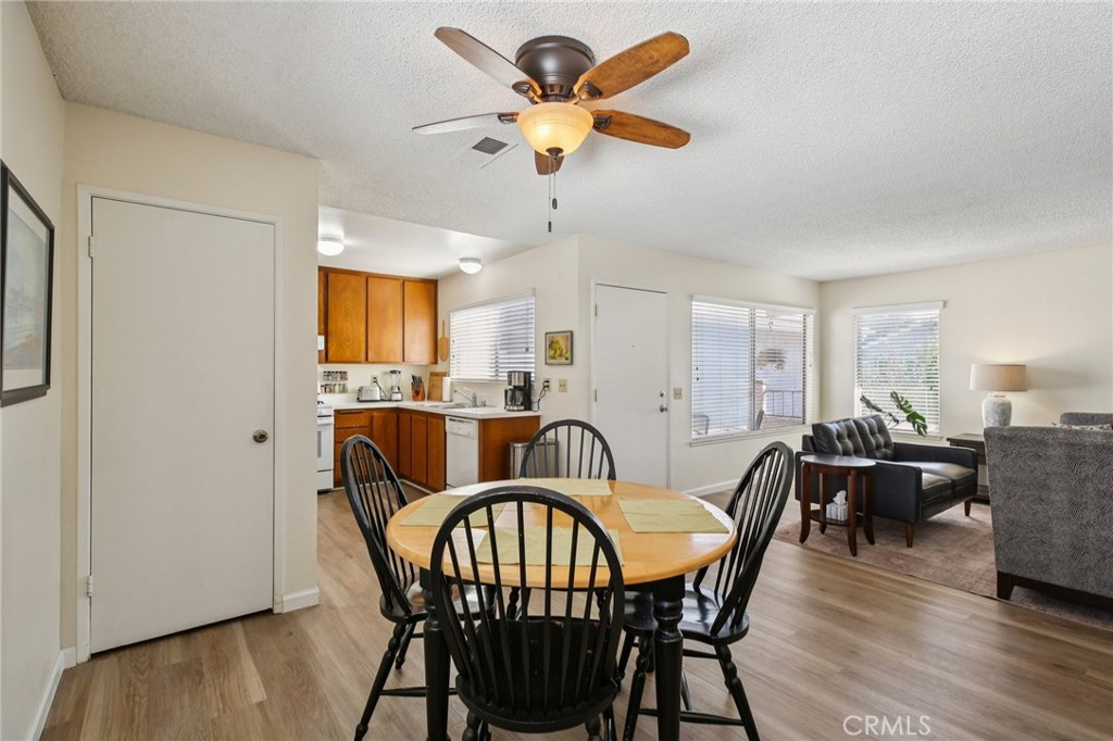 Bd8b2448 D227 4344 8363 62e30bf0b87d