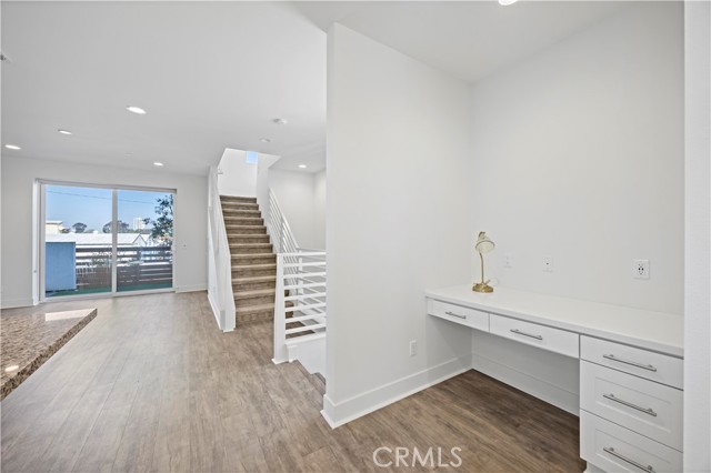 Detail Gallery Image 13 of 37 For 645 W 17th St, Costa Mesa,  CA 92627 - 3 Beds | 2/2 Baths