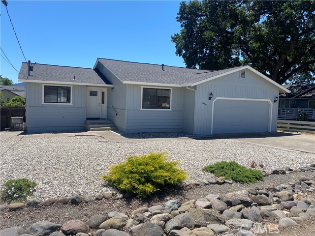 19491 Mountain Meadow S, Hidden Valley Lake CA: https://media.crmls.org/medias/bd8b82c7-2adf-489e-8363-0fa91b0eb5d2.jpg