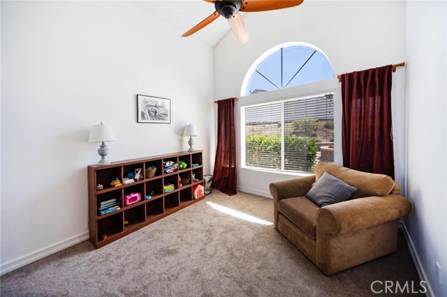 25444 Clover Glen Circle, Murrieta CA: https://media.crmls.org/medias/bd8c02de-cd88-4e17-97b6-59f491db26f3.jpg