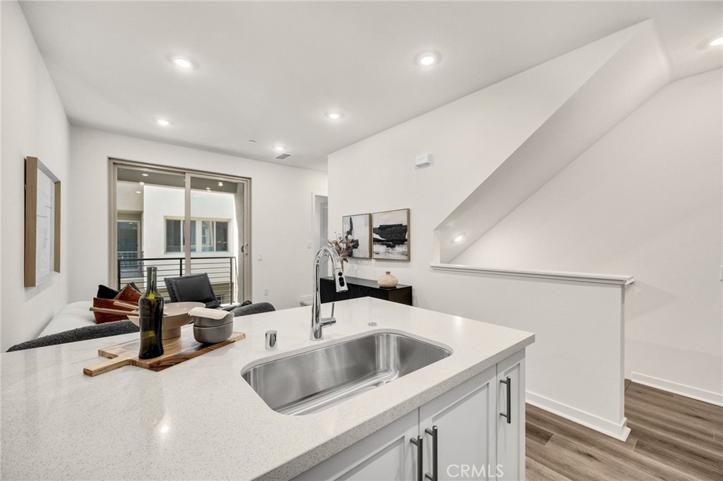 MLS #OC25275494 image #12