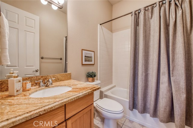 Detail Gallery Image 8 of 53 For 42 W Serena Ave, Clovis,  CA 93619 - 4 Beds | 3/1 Baths