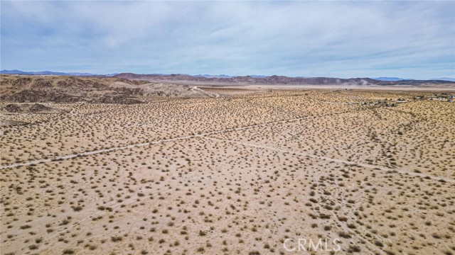 Detail Gallery Image 15 of 29 For 4500 Laferney Ave, Joshua Tree,  CA 92252 - – Beds | – Baths