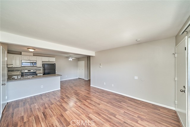 Image 4 of 23 For 3550 Ruffin Road 142