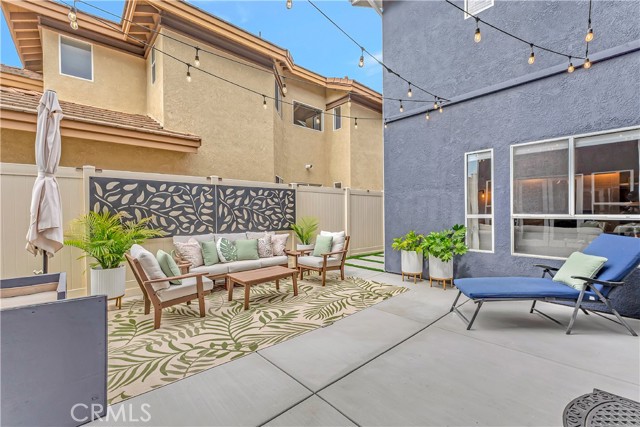 Detail Gallery Image 10 of 55 For 1916 Pine St, Huntington Beach,  CA 92648 - 4 Beds | 3 Baths