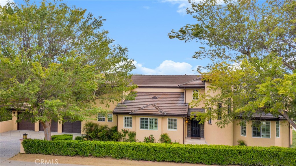65 Dapplegray Road, Bell Canyon, CA 91307