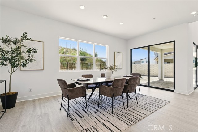 27546 Elderberry Drive, Valencia CA: https://media.crmls.org/medias/bd8f9233-07e2-4181-8b25-fcf88b121160.jpg