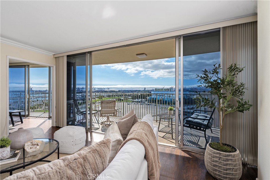 MLS #OC25246046 image #5