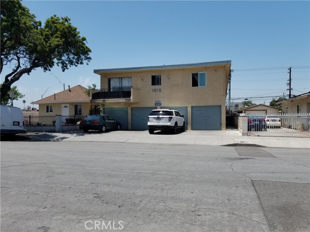 Detail Gallery Image 1 of 7 For 2290 Locust Ave #1,  Long Beach,  CA 90806 - 2 Beds | 1 Baths