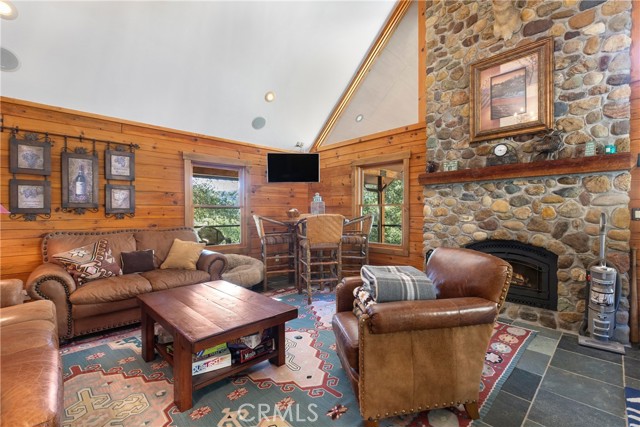 Detail Gallery Image 2 of 43 For 5765 Dago Lane, Paso Robles,  CA 93446 - 1 Beds | 2 Baths