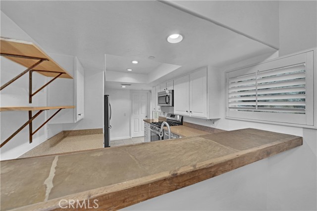 Detail Gallery Image 6 of 23 For 2063 Hidden Valley Canyon Rd, Laguna Beach,  CA 92651 - 3 Beds | 3 Baths