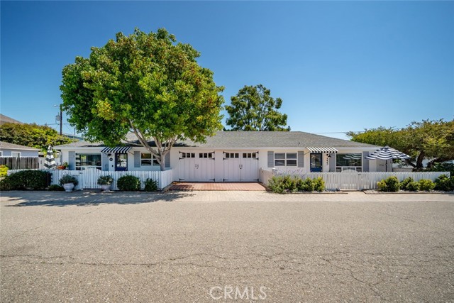 Detail Gallery Image 1 of 1 For 331 Castaic Ave, Pismo Beach,  CA 93449 - 6 Beds | 4 Baths