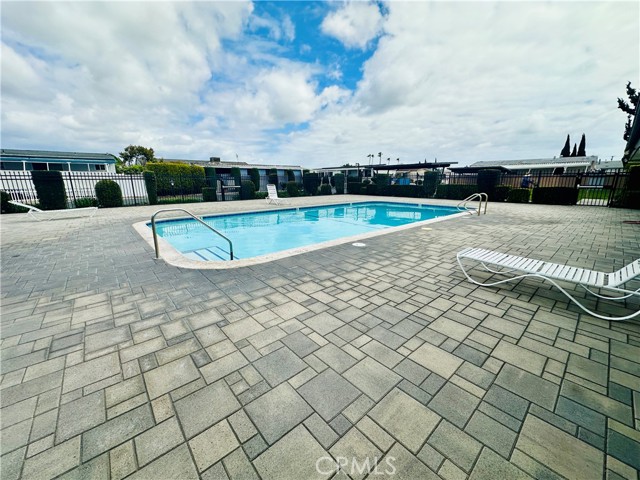 Detail Gallery Image 25 of 31 For 323 N Euclid St #148,  Santa Ana,  CA 92703 - 4 Beds | 2 Baths