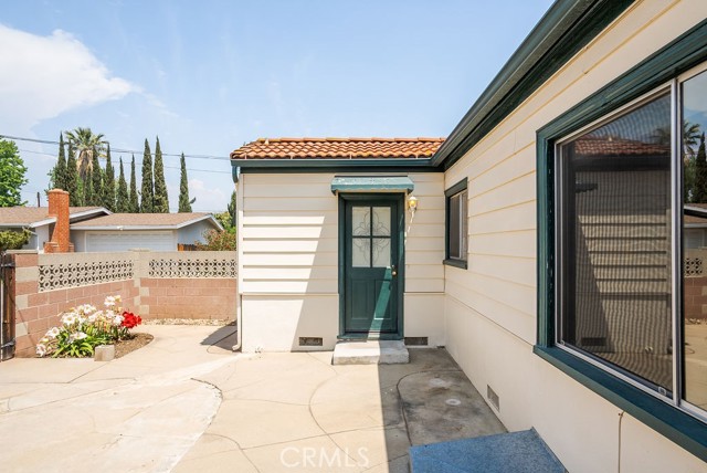 10525 Olive Street, Temple City CA: https://media.crmls.org/medias/bd92b61e-8169-436d-9dcc-ce0a425b0b62.jpg