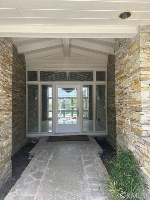 60 Crest E Road, Rolling Hills CA: https://media.crmls.org/medias/bd9340d9-412e-44aa-bdc8-e7acff1f551c.jpg