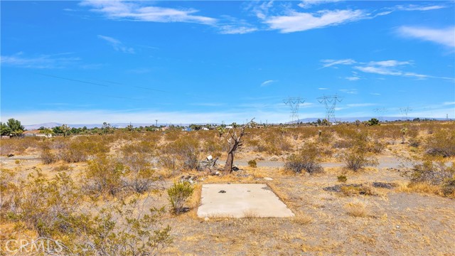 1 Duncan Road, Phelan CA: https://media.crmls.org/medias/bd93692c-6684-449c-b180-c7899014af01.jpg
