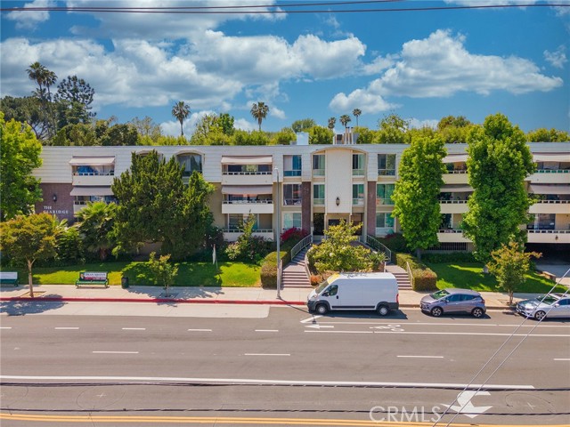 Detail Gallery Image 44 of 45 For 5215 Balboa Bld #108,  Encino,  CA 91316 - 2 Beds | 2 Baths