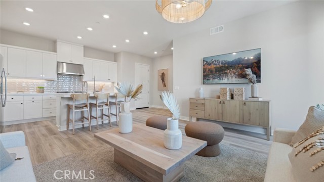 Detail Gallery Image 5 of 18 For 27226 Cranmore Way #202,  Valencia,  CA 91381 - 1 Beds | 1 Baths