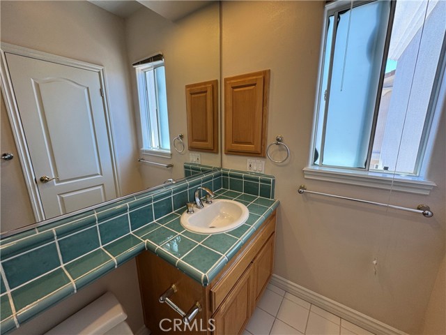 Detail Gallery Image 13 of 26 For 2118 Clark Ln a,  Redondo Beach,  CA 90278 - 4 Beds | 3/1 Baths