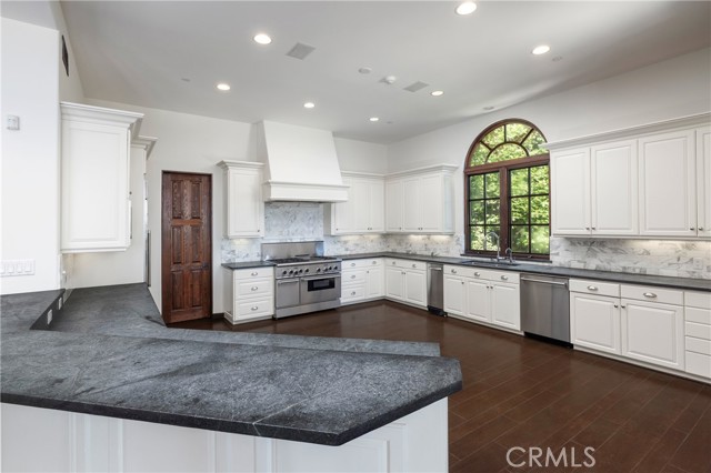 6 Premiere Point, Newport Coast CA: https://media.crmls.org/medias/bd94ffb6-76d0-4765-b73d-37edccdce41e.jpg