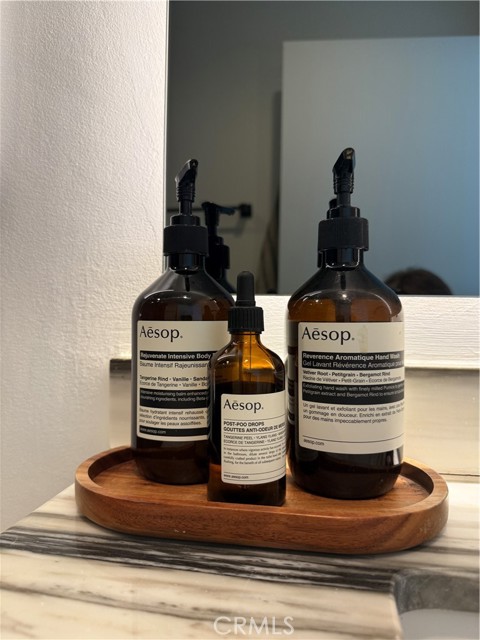 8672 Franklin Avenue, Los Angeles CA: https://media.crmls.org/medias/bd95bcdc-eb1b-49a7-bb96-eb72b22cef50.jpg