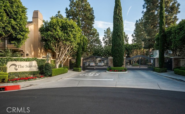 17 Auvergne, Newport Coast CA: https://media.crmls.org/medias/bd95f9c4-1f61-4ead-bdcc-485a4e028ffc.jpg