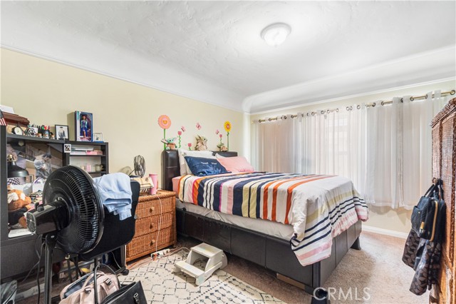 8020 Mckinley Avenue, South Gate CA: https://media.crmls.org/medias/bd964d4e-01e8-4271-b500-413e2c1448d9.jpg