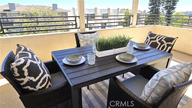 610 Cultivate, Irvine CA: https://media.crmls.org/medias/bd967318-16a1-4e39-9c07-a2cfcc7e3e1d.jpg