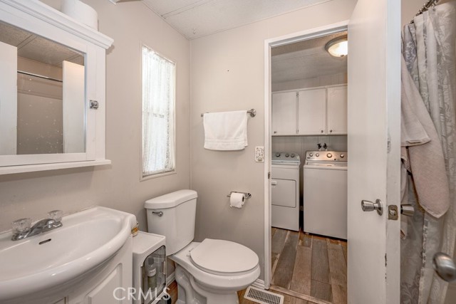 Detail Gallery Image 17 of 22 For 21216 Blue Curl Way #212,  Canyon Country,  CA 91351 - 2 Beds | 2 Baths