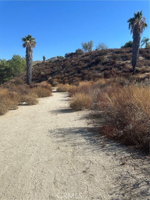 Detail Gallery Image 1 of 20 For 27773 Lake St, Hemet,  CA 92544 - – Beds | – Baths