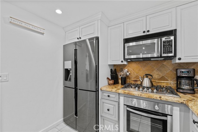 1757 Park View Drive, Palm Springs CA: https://media.crmls.org/medias/bd978b0e-fb97-4ed6-8453-e1284f6003b6.jpg