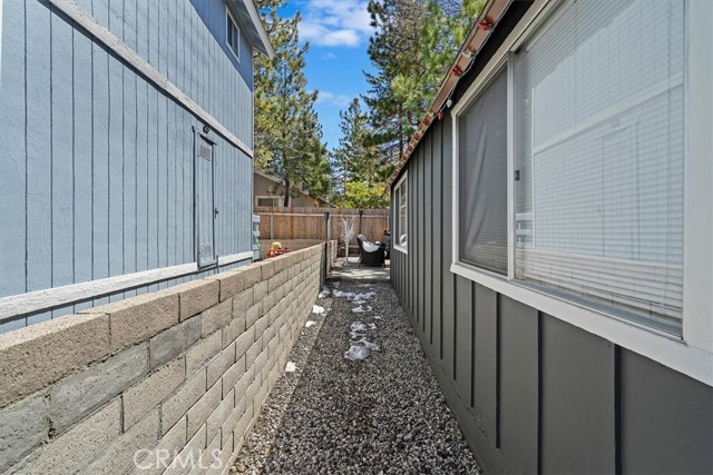 Detail Gallery Image 29 of 30 For 2417 Sky Dr, Arrowbear,  CA 92308 - 2 Beds | 1 Baths