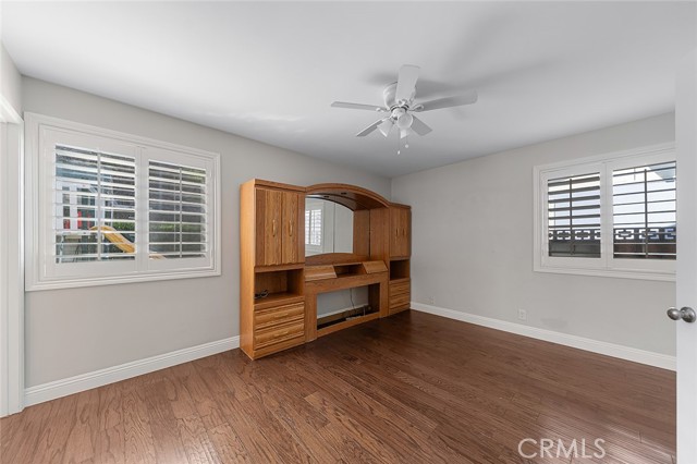 11211 Martha Ann Drive, Rossmoor CA: https://media.crmls.org/medias/bd98697d-2490-47f1-b154-9fc2d67e0a60.jpg
