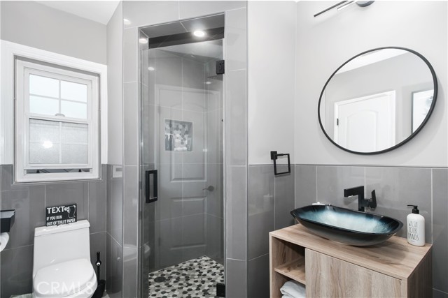8527 Casaba Avenue, Winnetka CA: https://media.crmls.org/medias/bd989cb7-115d-4451-9418-4a73474fd5ba.jpg