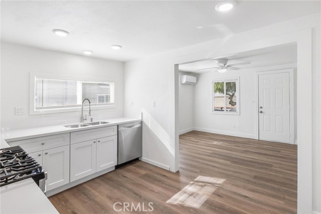 Detail Gallery Image 8 of 34 For 347 N Garfield, Corona,  CA 92882 - 2 Beds | 1 Baths