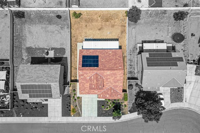 26833 Calico Court, Winchester CA: https://media.crmls.org/medias/bd993296-d6ac-44fd-a7c3-2cb2bae6821b.jpg
