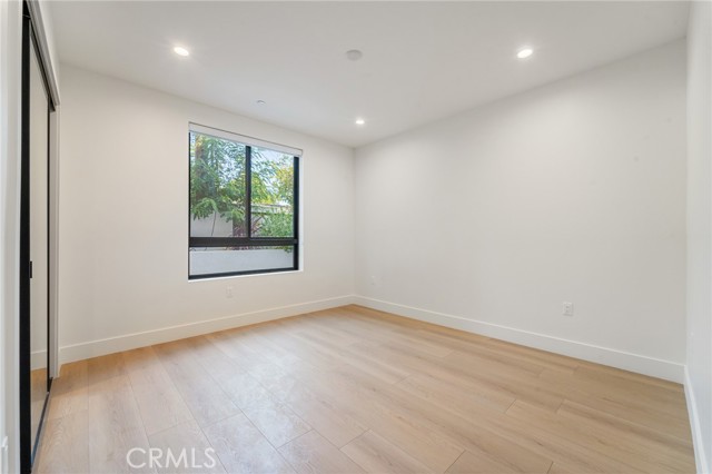 Detail Gallery Image 19 of 24 For 7510 Sepulveda Bld, Van Nuys,  CA 91405 - 3 Beds | 2 Baths