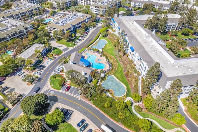 Bd9966b0 C4b3 4489 9679 6576f612ebd6