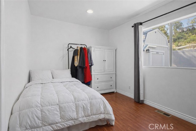 Detail Gallery Image 9 of 21 For 23777 Mulholland Hwy #203,  Calabasas,  CA 91302 - 3 Beds | 2 Baths