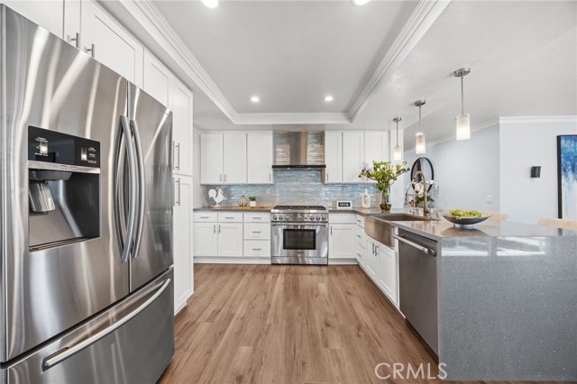 Detail Gallery Image 15 of 40 For 5 Cannes, Irvine,  CA 92614 - 5 Beds | 3 Baths