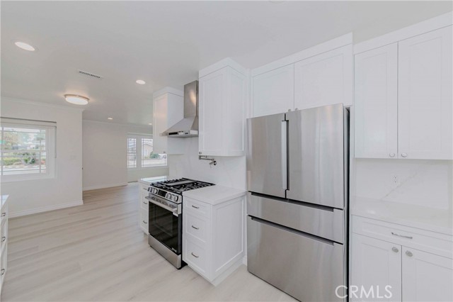 Detail Gallery Image 9 of 29 For 17819 Gramercy Pl, Torrance,  CA 90504 - 3 Beds | 2 Baths