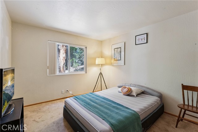 582 Grass Valley Ct, Lake Arrowhead, CA 92352 photo 17