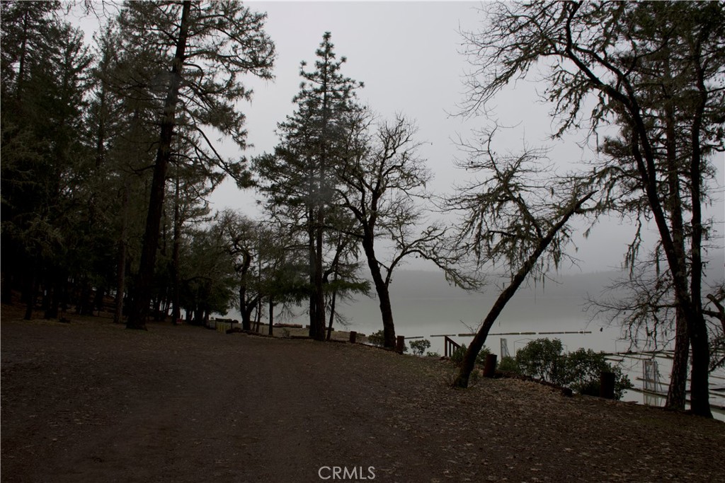 https://media.crmls.org/medias/bd9c9f40-d971-4718-bc53-abca9771226b.jpg?preset=X-Large